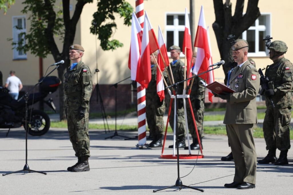 NOWI ŻOŁNIERZE WOJSK OBRONY TERYTORIALNEJ ZŁOŻYLI PRZYSIĘGĘ W MORĄGU 9 155F3B38 5Dbe 4E58 8Dc7 5F4B44E34D3B
