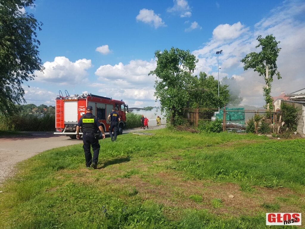 DRAMAT NA JEZIORZE DRWĘCKIM - PŁONĘŁY ŁÓDKI, RANNE DZIECI (VIDEO+FOTO) 23 82168143 268771797783342 4980652681647461964 N