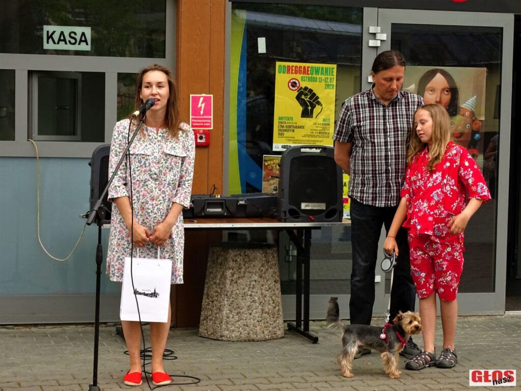 WERNISAŻ I OTWARCIE WYSTAWY MALARSTWA POCHODZĄCEGO Z OSTRÓDY KRZYSZTOFA IWINA 6 Dsc00653