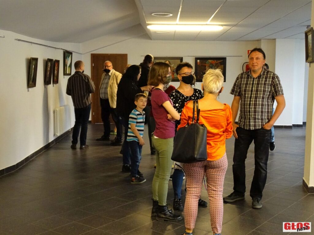 WERNISAŻ I OTWARCIE WYSTAWY MALARSTWA POCHODZĄCEGO Z OSTRÓDY KRZYSZTOFA IWINA 31 Dsc00696