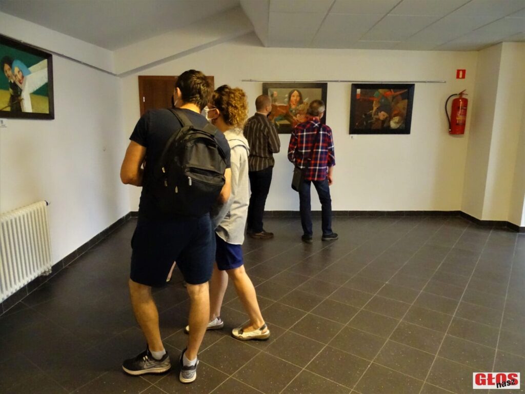 WERNISAŻ I OTWARCIE WYSTAWY MALARSTWA POCHODZĄCEGO Z OSTRÓDY KRZYSZTOFA IWINA 34 Dsc00702