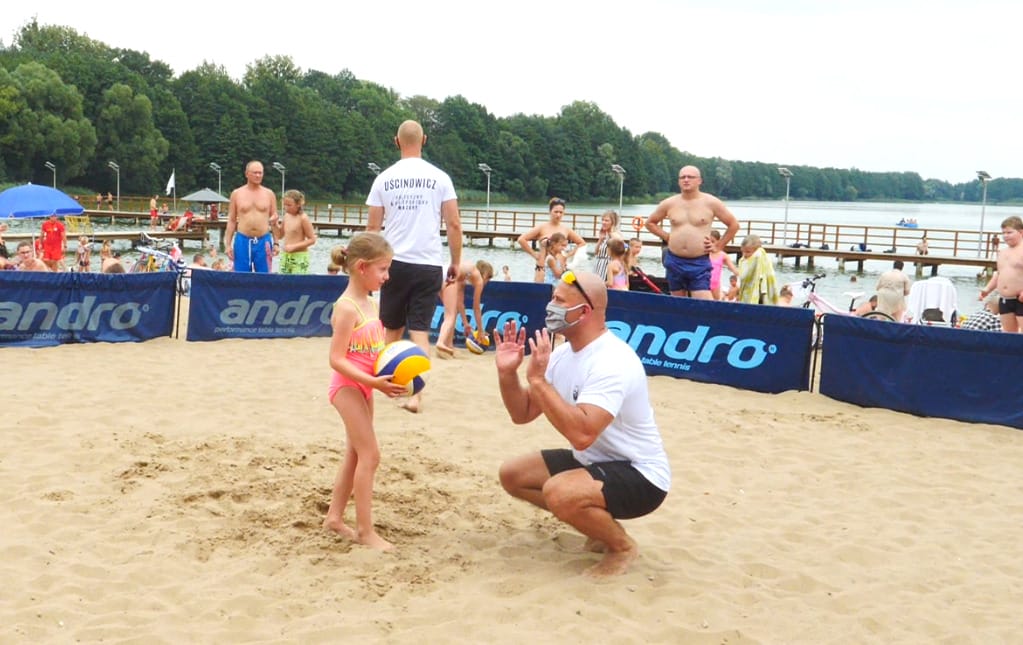 BEZPIECZNE WAKACJE - SPORTOWA PLAŻA 2020 NAD JEZIOREM SAJMINO (VIDEO) 4 100 160065 G