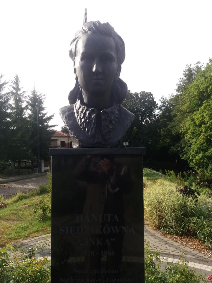 WŁADZE MIŁOMŁYNA, NADLEŚNICTWO I TERYTORIALSI Z MORĄGA PAMIĘTALI O INCE, BOHATERSKIEJ SANITARIUSZCE 12 118504687 596101254405981 7913325388237853903 N