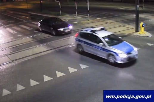 POMOGLI CHOREJ DWULETNIEJ DZIEWCZYNCE W SZYBKIM DOTARCIU DO SZPITALA (video) 1 32 159677
