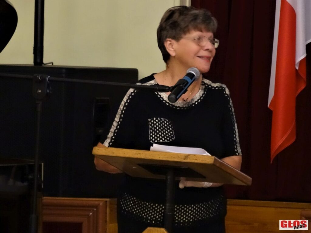 SKWER Z FONTANNĄ RYBAKA OD DZIŚ NOSI NAZWĘ "KPT. KRYSTYNY CHOJNOWSKIEJ-LISKIEWICZ"! 7 Dsc02375