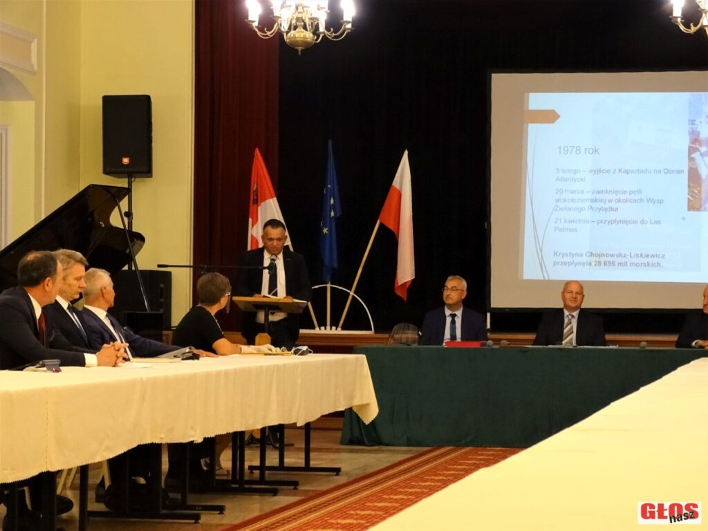 SKWER Z FONTANNĄ RYBAKA OD DZIŚ NOSI NAZWĘ "KPT. KRYSTYNY CHOJNOWSKIEJ-LISKIEWICZ"! 9 Dsc02382