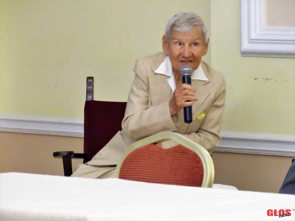 SKWER Z FONTANNĄ RYBAKA OD DZIŚ NOSI NAZWĘ "KPT. KRYSTYNY CHOJNOWSKIEJ-LISKIEWICZ"! 14 Dsc02390