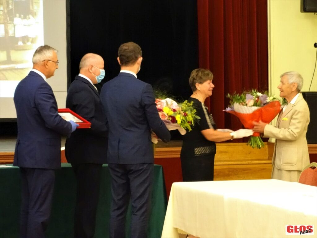 SKWER Z FONTANNĄ RYBAKA OD DZIŚ NOSI NAZWĘ "KPT. KRYSTYNY CHOJNOWSKIEJ-LISKIEWICZ"! 20 Dsc02419