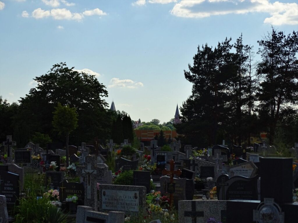 NOWE STAWKI OPŁAT NA CMENTARZACH KOMUNALNYCH PRZY UL. SPOKOJNEJ I CHROBREGO W OSTRÓDZIE 13 DSC09746