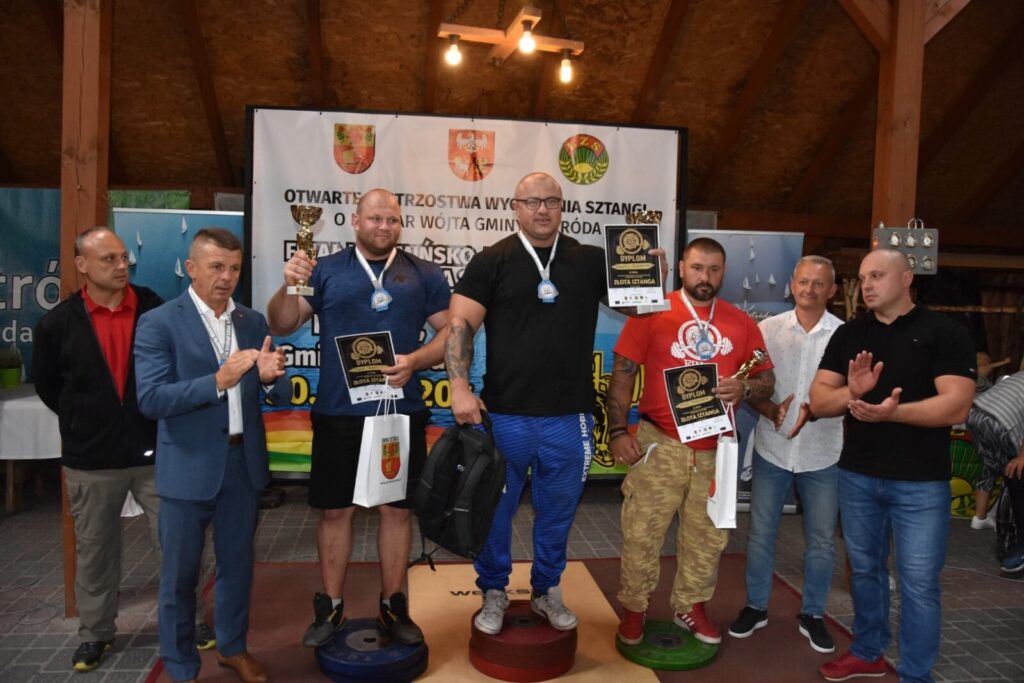II OTWARTE MISTRZOSTWA W WYCISKANIU SZTANGI LEŻĄC O PUCHAR WÓJTA GMINY OSTRÓDA 16 E8E2096B8Cd90Bead3Cac269A6960097