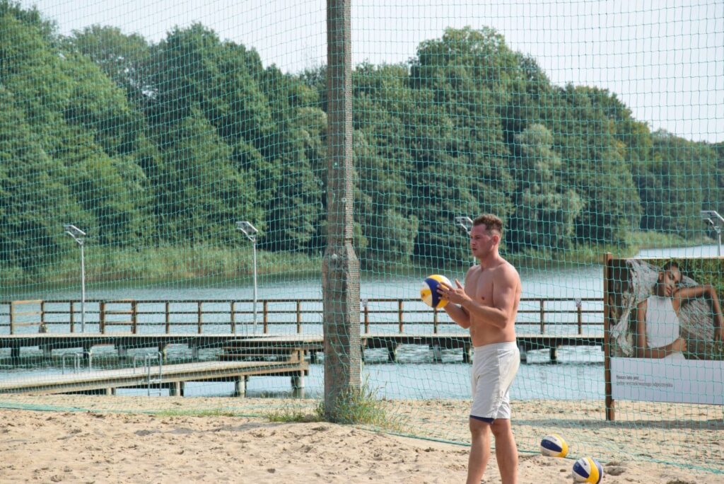 PARY SÓŁKOWSKI/SZYMAŃSKI I KUCHARCZUK/RZĄCA MISTRZAMI OSTRÓDY W SIATKÓWCE PLAŻOWEJ 3 119513385 2630736273816804 6744463741885328663 O