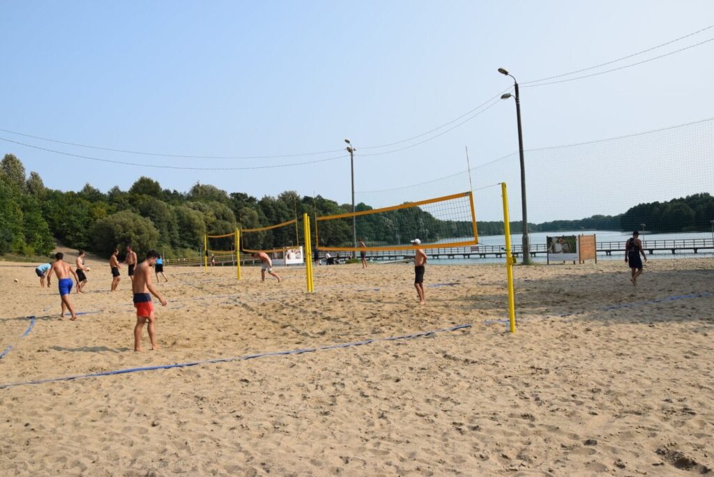 PARY SÓŁKOWSKI/SZYMAŃSKI I KUCHARCZUK/RZĄCA MISTRZAMI OSTRÓDY W SIATKÓWCE PLAŻOWEJ 4 119540153 2630736557150109 6607230256057512829 O