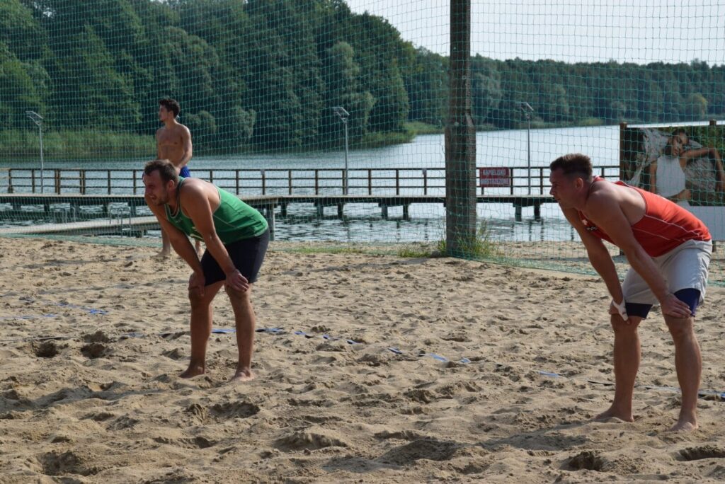 PARY SÓŁKOWSKI/SZYMAŃSKI I KUCHARCZUK/RZĄCA MISTRZAMI OSTRÓDY W SIATKÓWCE PLAŻOWEJ 9 119682310 2630736180483480 1239650467284599625 O