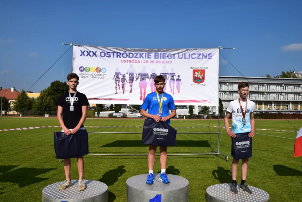 XXX OSTRÓDZKIE BIEGI ULICZNE - BIEGI PRZEDSZKOLAKÓW I UCZNIÓW SZKÓŁ - WYNIKI 44 120114147 2639298466293918 3410067916737889406 O
