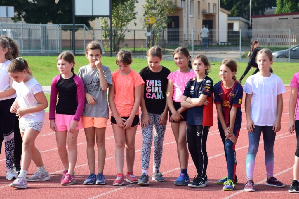 XXX OSTRÓDZKIE BIEGI ULICZNE - BIEGI PRZEDSZKOLAKÓW I UCZNIÓW SZKÓŁ - WYNIKI 48 120139733 2639304636293301 6388197986250181977 O