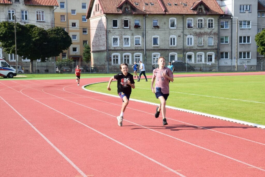 XXX OSTRÓDZKIE BIEGI ULICZNE - BIEGI PRZEDSZKOLAKÓW I UCZNIÓW SZKÓŁ - WYNIKI 57 120177551 2639307466293018 3143695061030946988 O