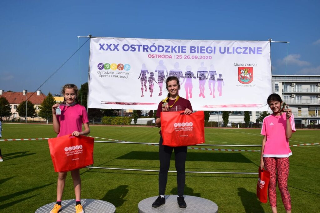 XXX OSTRÓDZKIE BIEGI ULICZNE - BIEGI PRZEDSZKOLAKÓW I UCZNIÓW SZKÓŁ - WYNIKI 39 120183824 2639298209627277 6213184784443590123 O