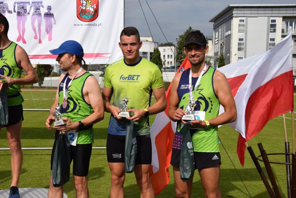 OSTRÓDZKIE BIEGI ULICZNE ZA NAMI - LICZNA GRUPA OSTRÓDZIAN NA TRASIE BIEGU MEMORIAŁOWEGO 20 120204399 2640281872862244 8245751887721473057 O
