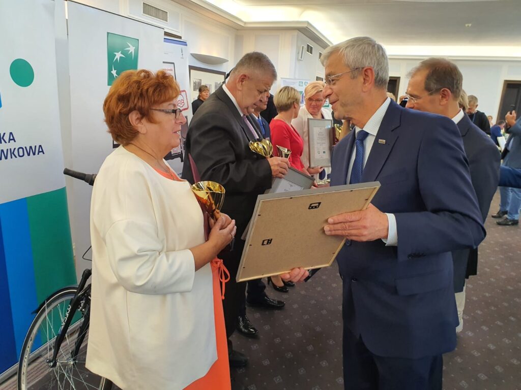 ŁUCJA RUCIŃSKA Z DĄBRÓWNA ZOSTAŁA SOŁTYSEM ROKU W KRAJU! 4 120314918 2858000524421151 2454091975686607793 O