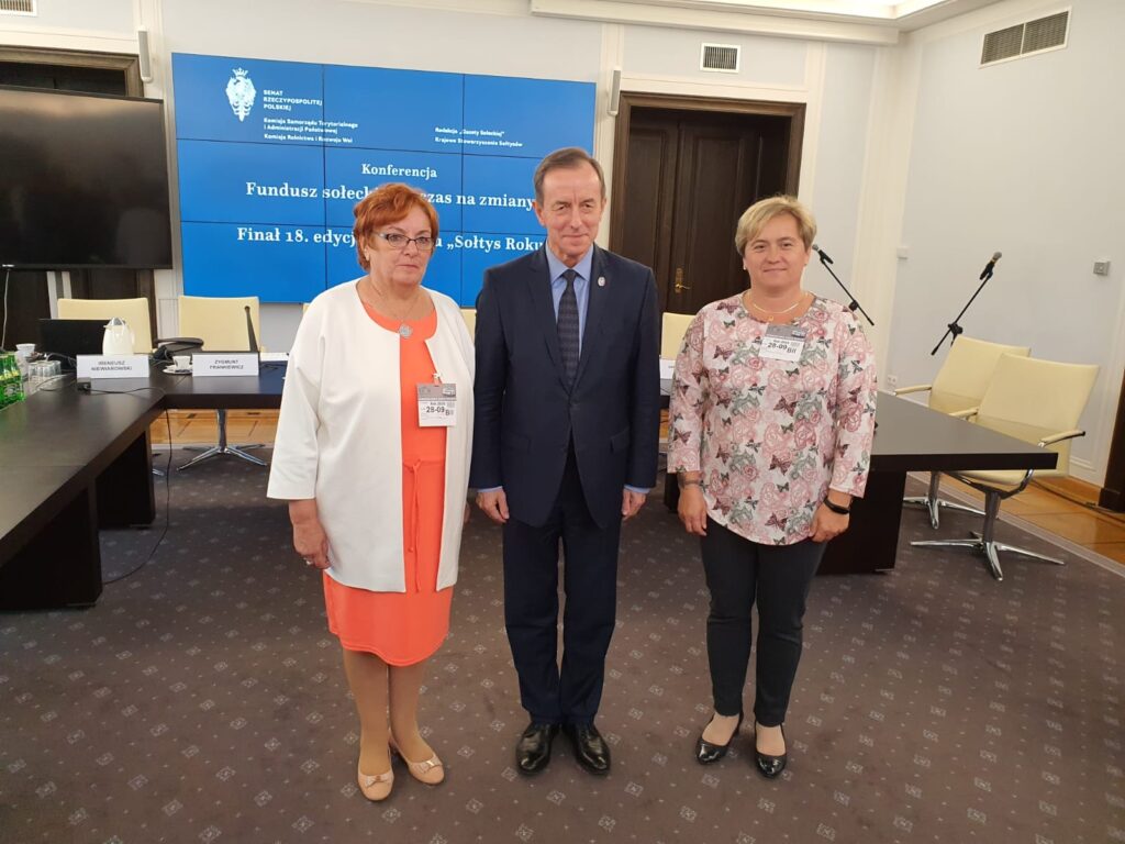 ŁUCJA RUCIŃSKA Z DĄBRÓWNA ZOSTAŁA SOŁTYSEM ROKU W KRAJU! 2 120330831 2858000574421146 7153155021183273626 O