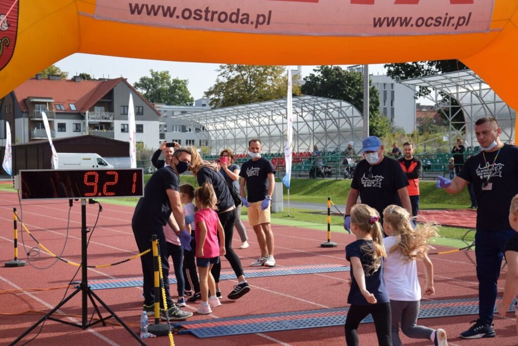 XXX OSTRÓDZKIE BIEGI ULICZNE - BIEGI PRZEDSZKOLAKÓW I UCZNIÓW SZKÓŁ - WYNIKI 15 120332060 2641788226044942 1601369984693258971 O