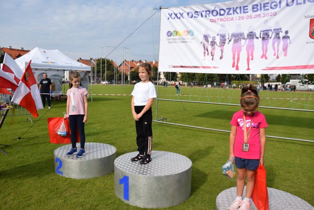 XXX OSTRÓDZKIE BIEGI ULICZNE - BIEGI PRZEDSZKOLAKÓW I UCZNIÓW SZKÓŁ - WYNIKI 19 120420982 2641788576044907 5882043978997260805 O