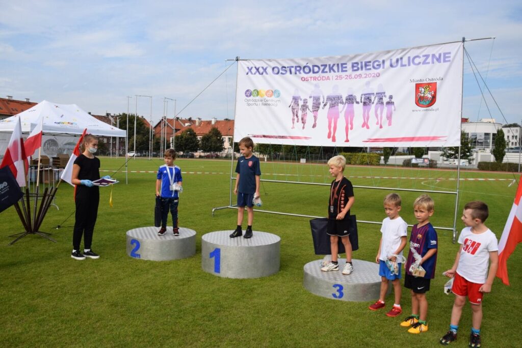 XXX OSTRÓDZKIE BIEGI ULICZNE - BIEGI PRZEDSZKOLAKÓW I UCZNIÓW SZKÓŁ - WYNIKI 31 120461190 2641788659378232 2107548256601034917 O