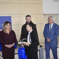 SABESTIAN GRABOWSKI ZE SZKOŁY W MIŁAKOWIE NAJLEPSZY W ARCHIDIECEZJALNYM KONKURSIE BIBIJNYM 8 7E3D4C4C B5B5 420F 8Ee5 70F256B9Ece5