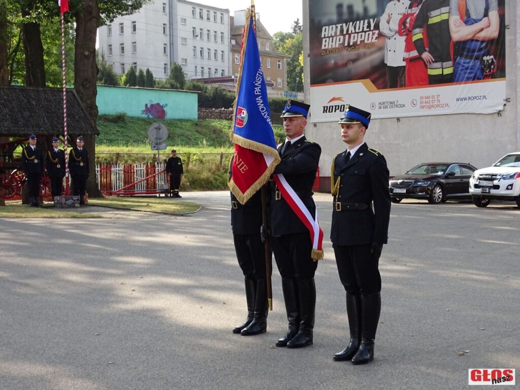 NOWY WÓZ BOJOWY, AWANSE I ODZNACZENIA DLA OSTRÓDZKICH STRAŻAKÓW (FOTO+VIDEO) 25 Dsc02792