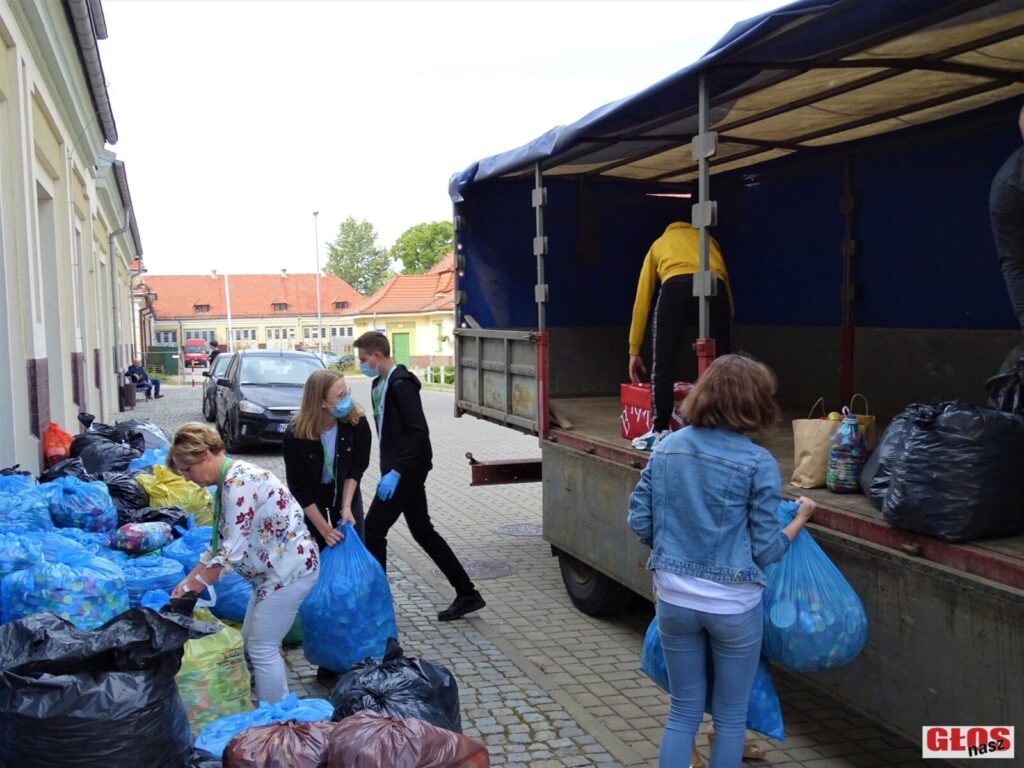TEGOROCZNY WOLONTARIAT ZAINAUGUROWANY, FINAŁ ZBIÓRKI DLA CHOREGO BARTKA Z PIETRZWAŁDU 27 Dsc02919