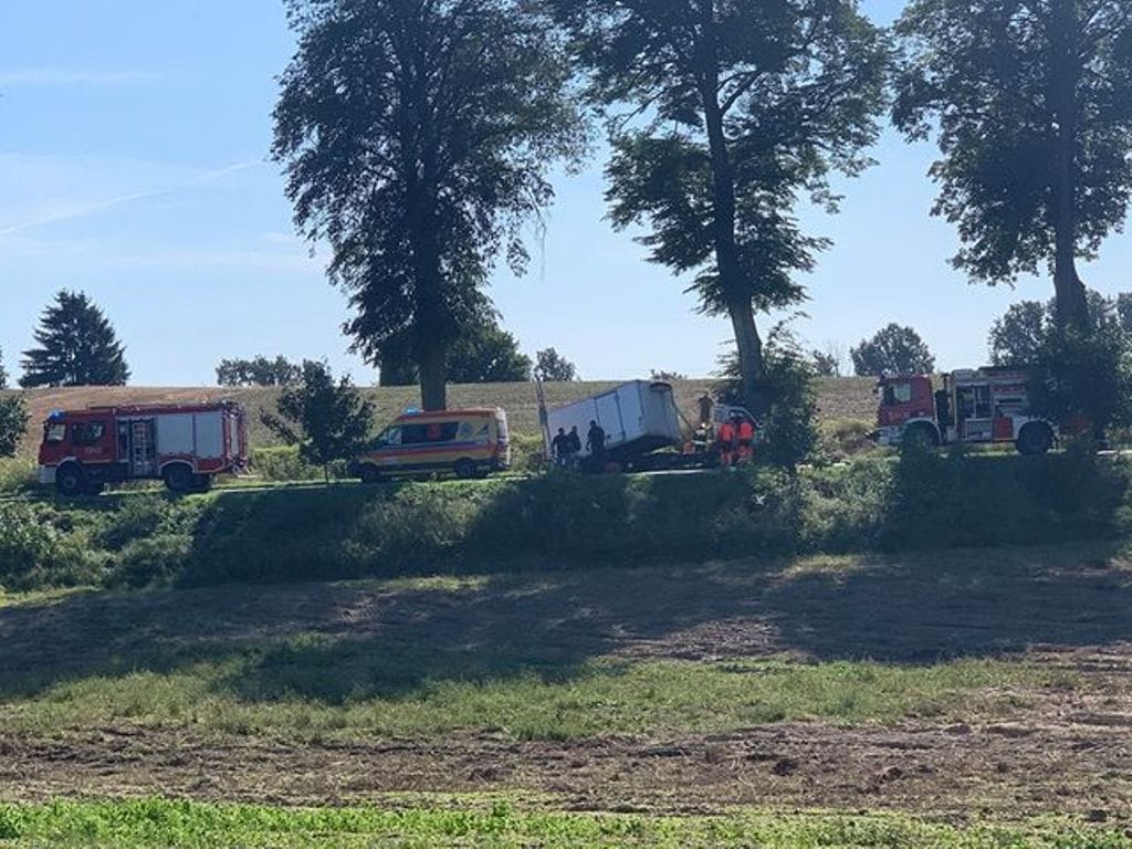 3 POWAŻNE WYPADKI NA DROGACH POWIATU OSTRÓDZKIEGO W CIĄGU KILKU OSTATNICH DNI 5 Lubajny 1 646971