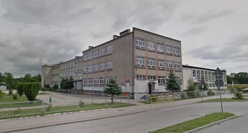 SZKOŁA PODSTAWOWA M.IN. W LUBAWIE PRZESZŁA NA ZDALNE I MIESZANE NAUCZANIE 1 Szkola W Lubawie
