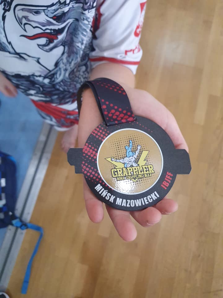 121253367 3322132711197454 1312867775295573969 N