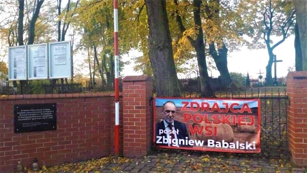 ROLNICY NIE REZYGNUJĄ Z PROTESTÓW. NA UL. CZARNIECKIEGO POJAWIŁ SIĘ TAKI PLAKAT... 1 122714899 714368359163067 1317993354932462765 N