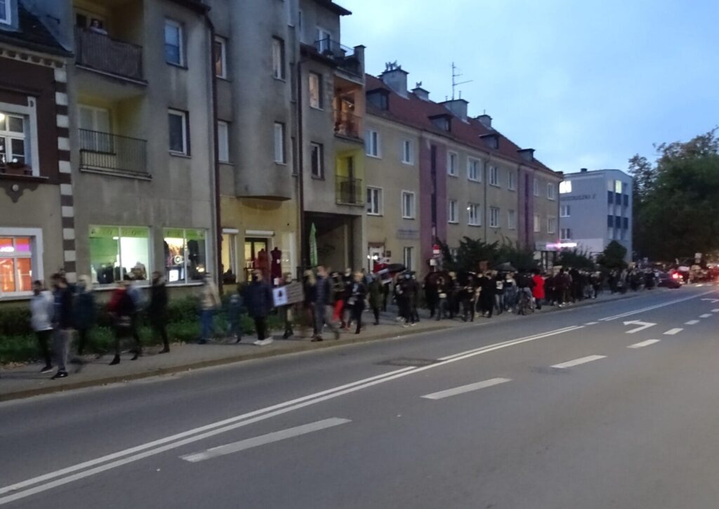 OSTRÓDZKI SPRZECIW NA UL. CZARNIECKIEGO WOBEC DECYZJI TRYBUNAŁU KONSTYTUCYJNEGO 13 Dsc03292