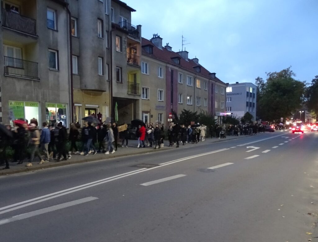 OSTRÓDZKI SPRZECIW NA UL. CZARNIECKIEGO WOBEC DECYZJI TRYBUNAŁU KONSTYTUCYJNEGO 14 Dsc03293