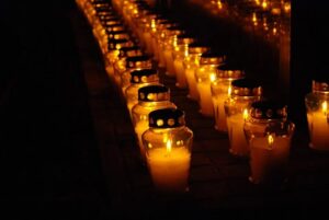 LOKALIZACJA PUNKTÓW SPRZEDAŻY ZNICZY, KWIATÓW I WIĄZANEK W OSTRÓDZIE 20 Cemetery 290901 960 720