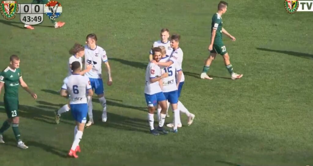 SOKÓŁ WRÓCIŁ DO GRY. I TO JAK! ŚLĄSK II WROCŁAW - SOKÓŁ OSTRÓDA 0:2 14 slask2