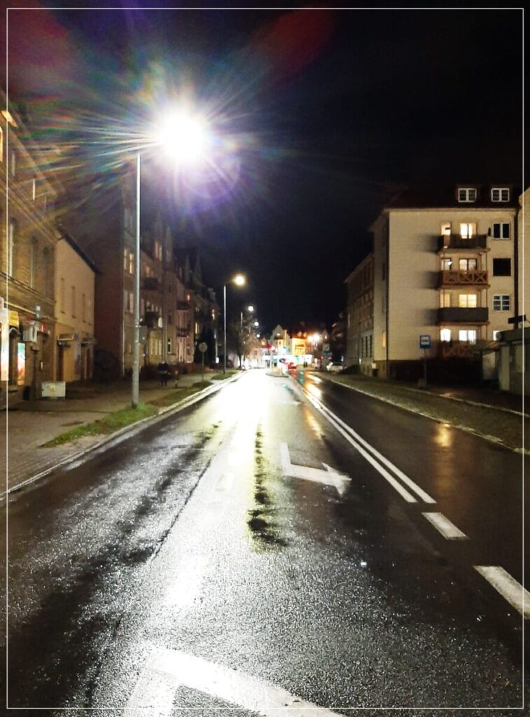 TRWA WYMIANA OŚWIETLENIA W OSTRÓDZIE. TYM RAZEM UL. JANA PAWŁA II I JARACZA 4 127064182 1081496298961003 4515957973043425875 O