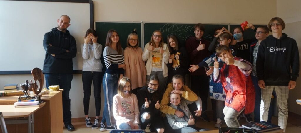 TYDZIEŃ MISYJNY W SP 5 W OSTRÓDZIE 3 Dsc07001