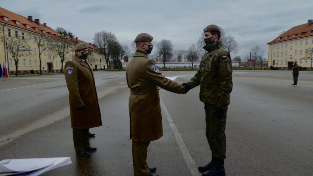 WOT: DZIŚ W MORĄGU PADŁY SŁOWA: "JA, ŻOŁNIERZ WOJSKA POLSKIEGO PRZYSIĘGAM..." 4 P1100709