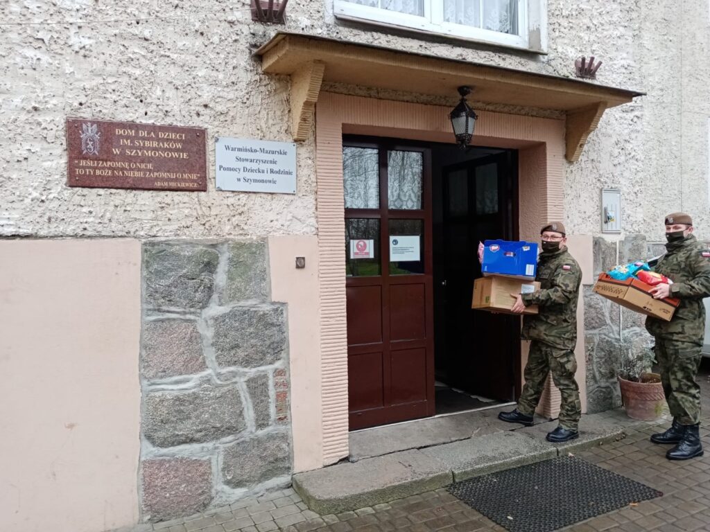 ŻOŁNIERZE 42. BATALIONY LEKKIEJ PIECHOTY W MORĄGU ODWIEDZILI DOMY DZIECKA 6 792363Ca 8948 4Ed3 9Eef 60056Daad85A