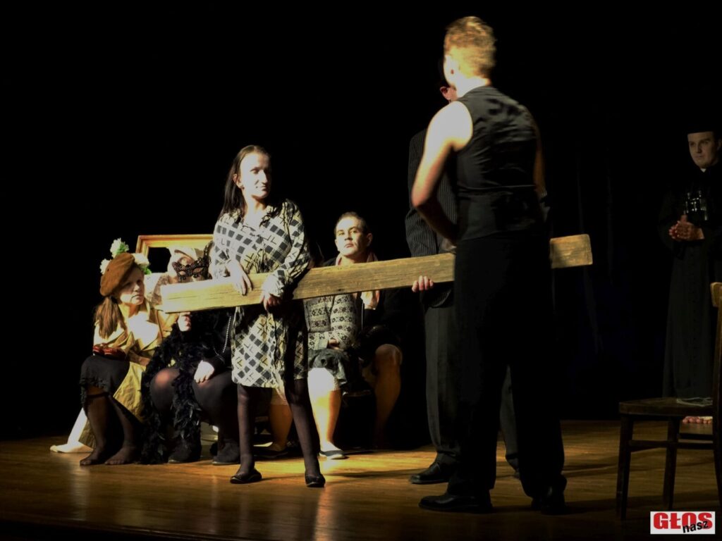 TEATR PRZEBUDZENI ZNÓW ZACHWYCA! ZOSTALI LAUREATEM OGÓLNOPOLSKICH KONFRONTACJI TEATRALNYCH 14 Dsc04826