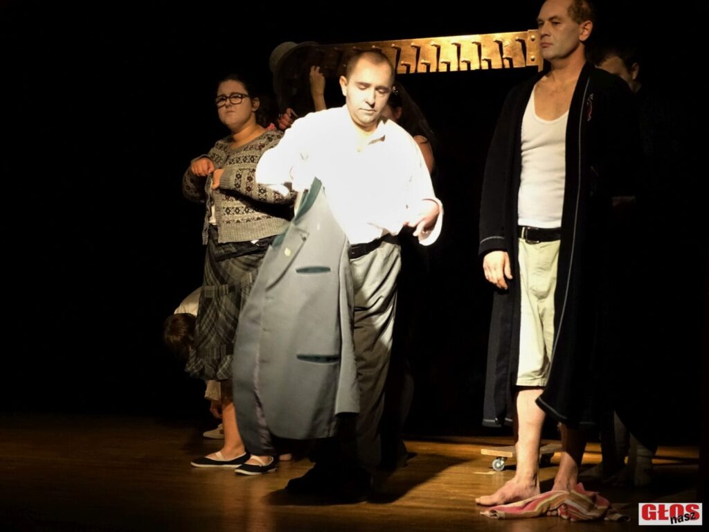 TEATR PRZEBUDZENI ZNÓW ZACHWYCA! ZOSTALI LAUREATEM OGÓLNOPOLSKICH KONFRONTACJI TEATRALNYCH 7 Dsc04862