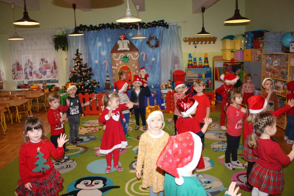 MIKOŁAJKI W NIEPUBLICZNYM PRZEDSZKOLU "RADOŚĆ" W OSTRÓDZIE. TO BYŁ MAGICZNY DZIEŃ! 9 Img 0078