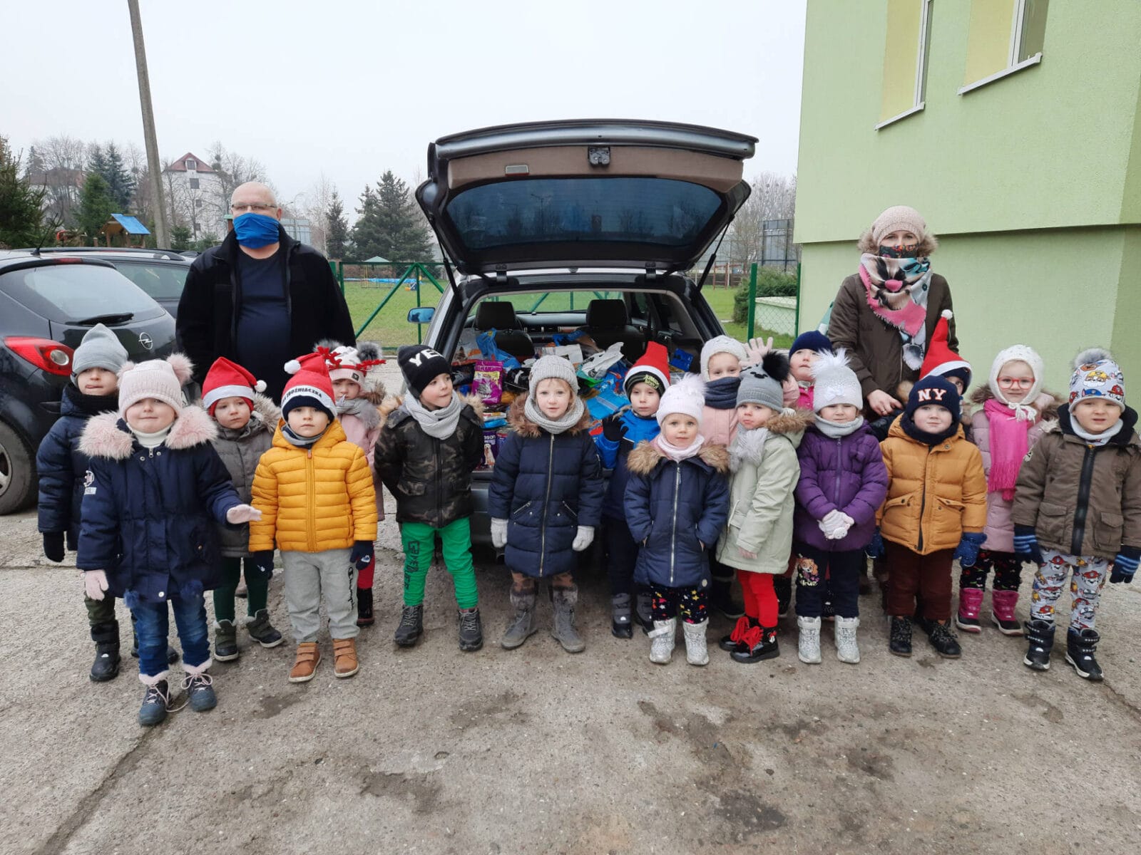 PACZKA DLA "ZBOŻNIACZKA" OD MALUCHÓW Z PRZEDSZKOLA NR 6 "POD ZIELONYM PARASOLEM" W MORĄGU 1 Hdimgdcded8D0Cec9Bcda1475D44D1F7274