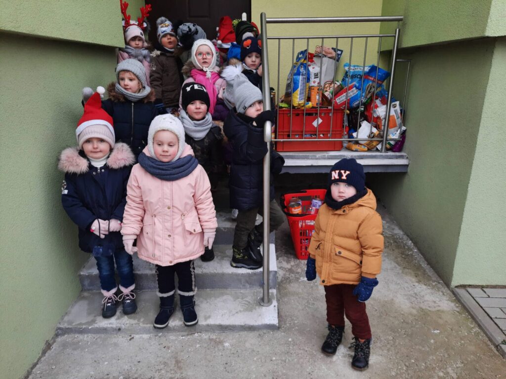 PACZKA DLA "ZBOŻNIACZKA" OD MALUCHÓW Z PRZEDSZKOLA NR 6 "POD ZIELONYM PARASOLEM" W MORĄGU 7 Hdimgf75966B5Ea45271C8Ab79753F7C885