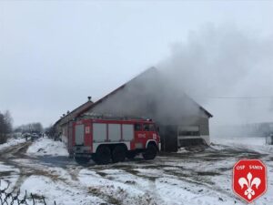DUŻY POŻAR KURNIKA W GIERZWAŁDZIE. TRUDNA AKCJA GAŚNICZA, OKOŁO 2000 INDYKÓW NIE PRZEŻYŁO 25 140425126 3538502456199199 6504941878302892596 N