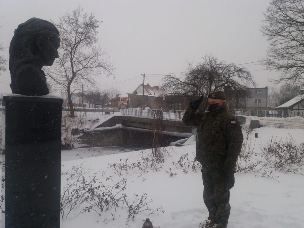 TERYTORIALSI Z MORĄGA PAMIĘTALI W OSTRÓDZIE I MIŁOMŁYNIE O ROCZNICY POWSTANIA AK 3 148954168 872289180228617 9179764877118424169 N