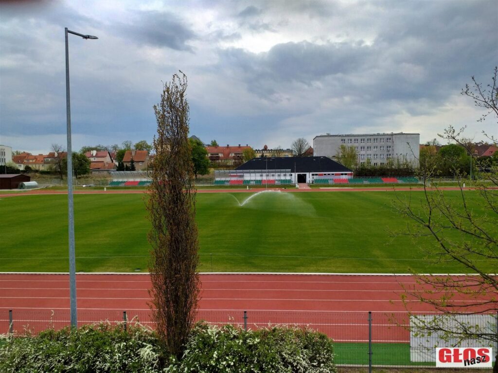 OD DZIŚ ZAMKNIĘTY STADION LEKKOATLETYCZNY, ORLIKI, KORTY TENISOWE W OSTRÓDZIE 13 20200504 153049